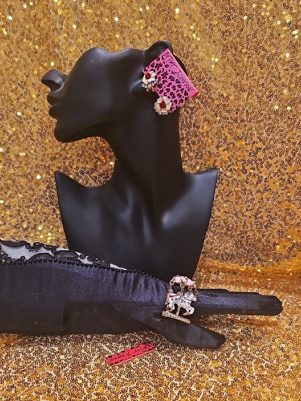 Betsey Johnson Jewelry set with a carousel horse pin and a pair of rose Earings - Picture 6 of 7